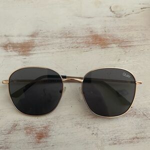 Quay Jezabelle sunglasses in excellent condition !
